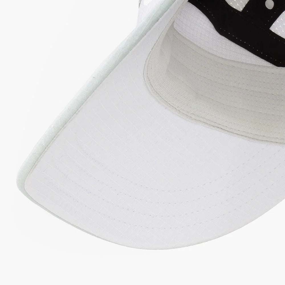 FSTCapSC - Field - IconicSL - White - Light Grey