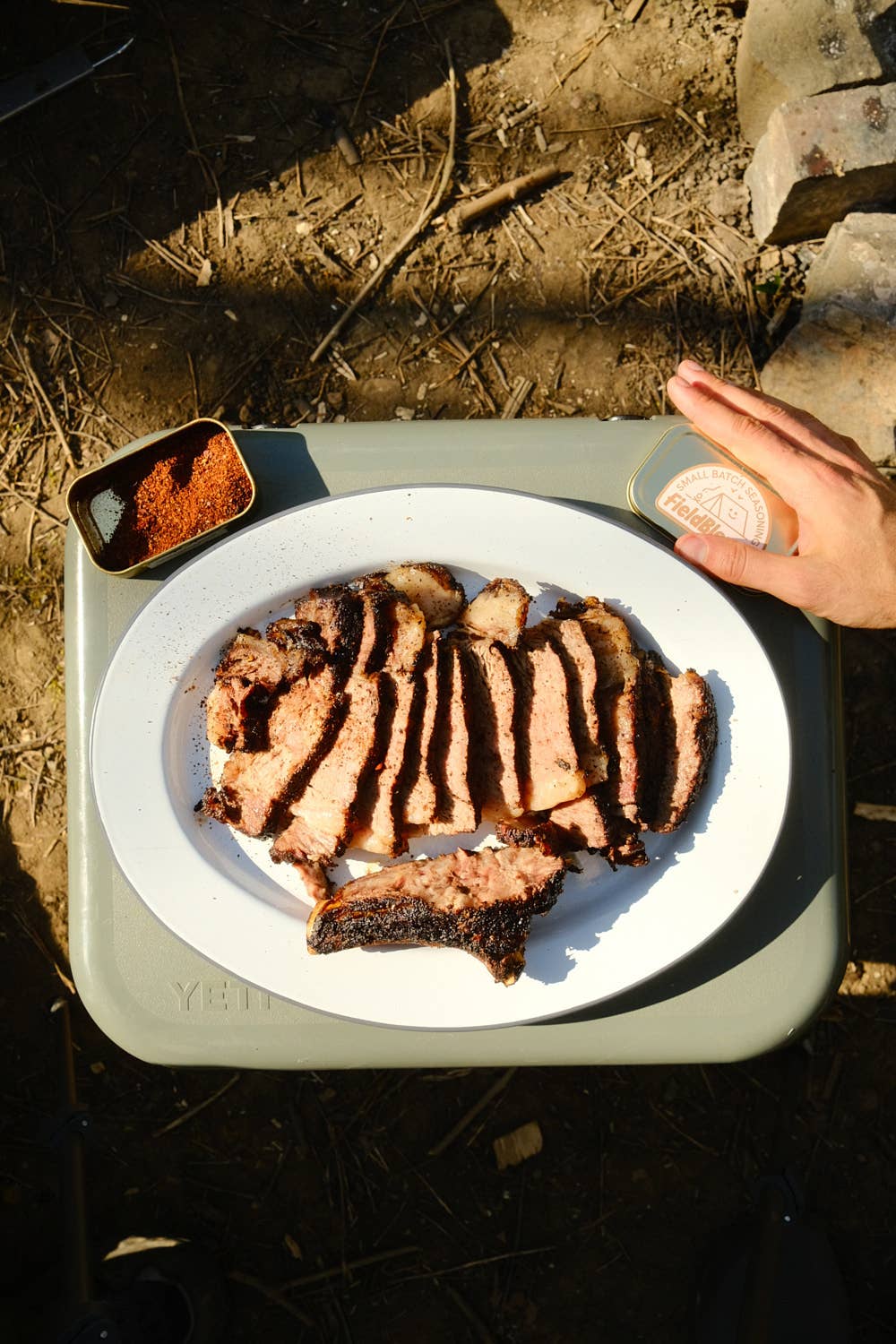 Smokey Chilli & Coffee BBQ Rub - Camping Tin: 35g Tin