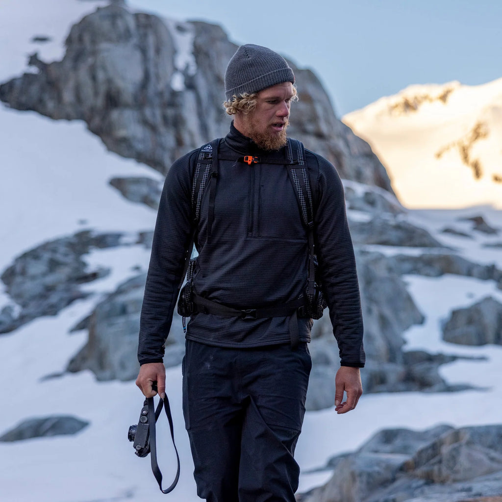 Off Grid Fleece Half Zip - Black